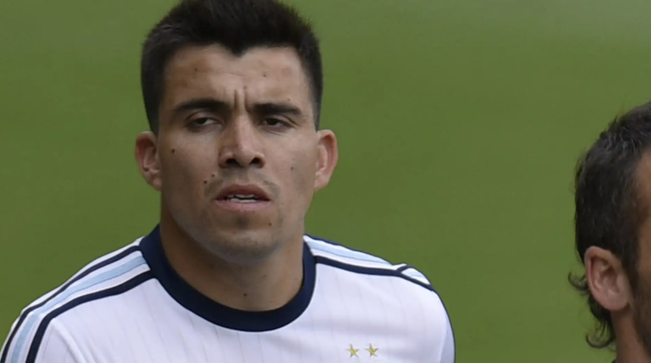 Marcos Acuña reflete sobre a jornada do Sevilla na Liga dos Campeões contra o Borussia Dortmund